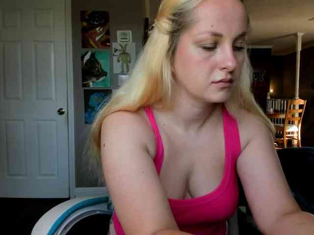 Adellebunny webcam
