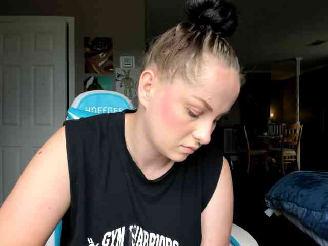 Adellebunny webcam