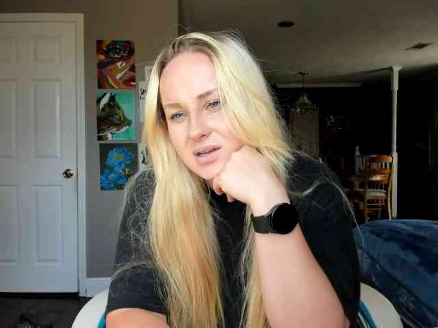 Adellebunny webcam