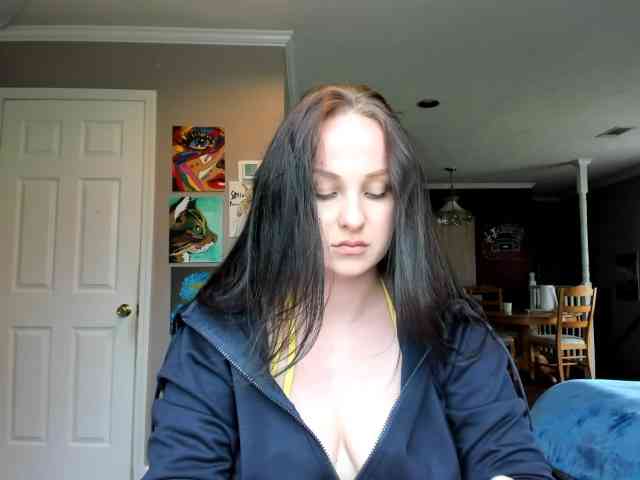 Adellebunny webcam