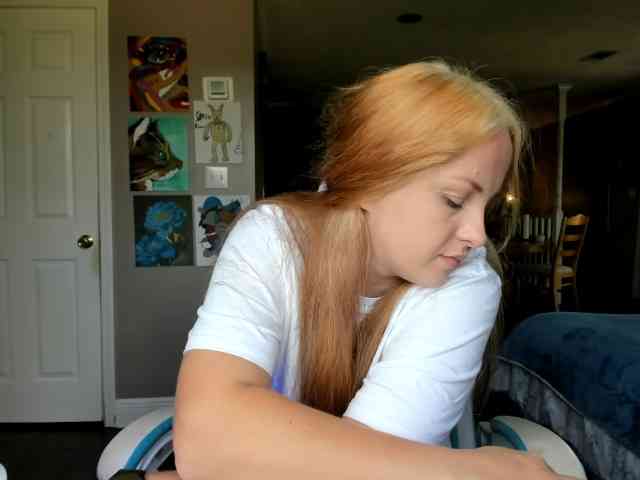 Adellebunny Live Webcam on BongaCams