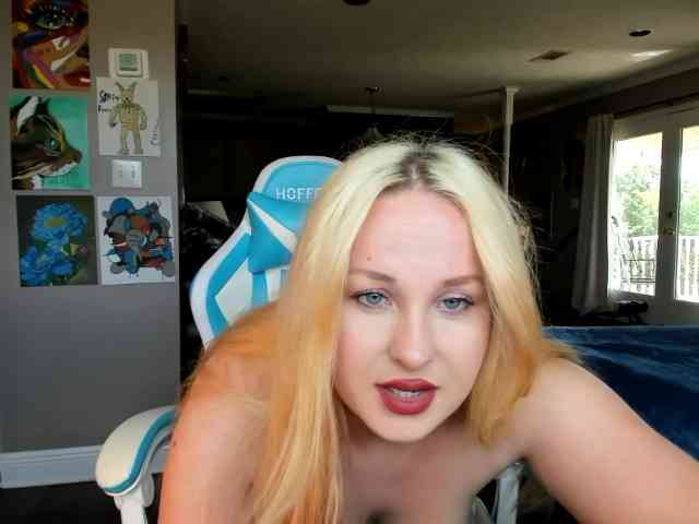 Adellebunny webcam