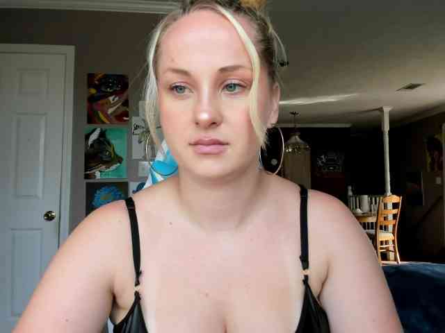 Adellebunny webcam