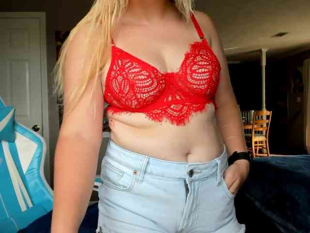 Adellebunny webcam