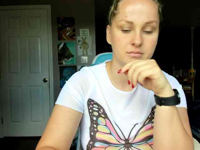 Adellebunny webcam