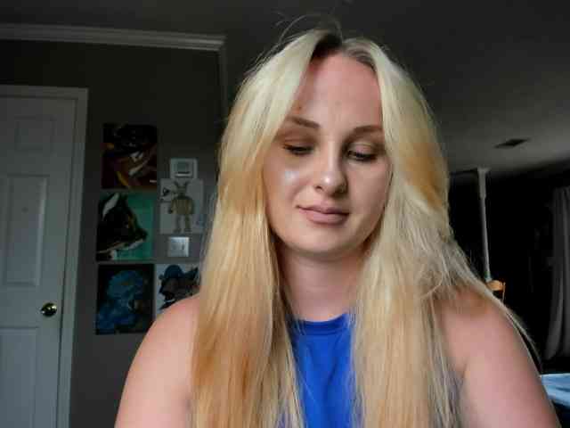 Adellebunny webcam