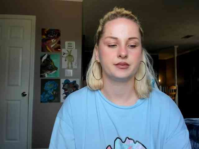 Adellebunny webcam