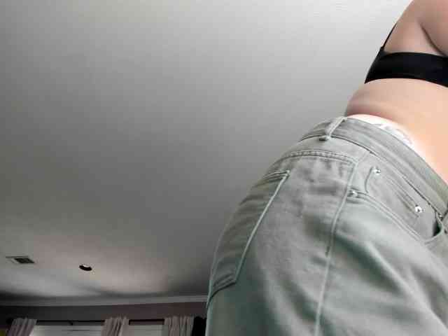 Adellebunny webcam