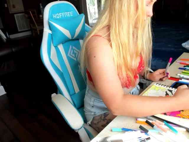 Adellebunny webcam