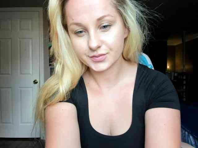 Adellebunny webcam