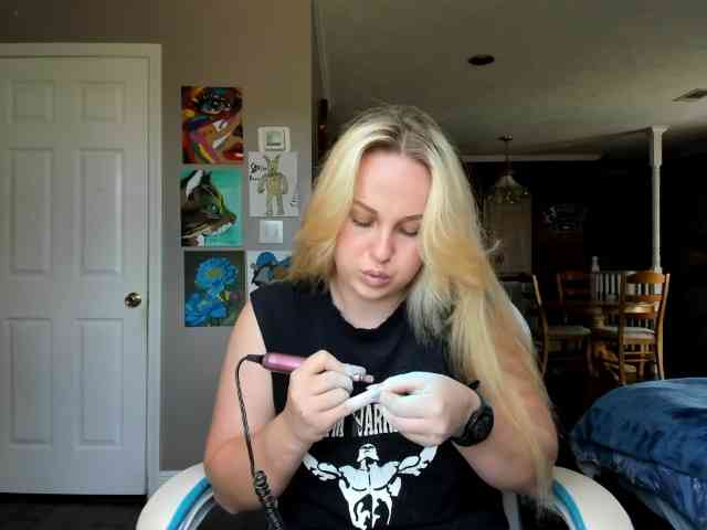Adellebunny webcam