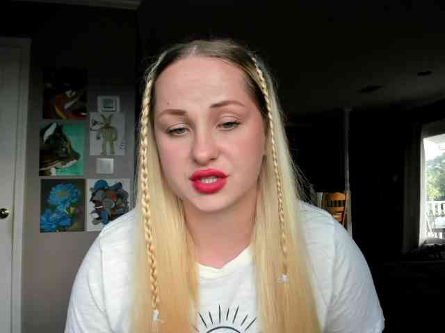 Adellebunny webcam