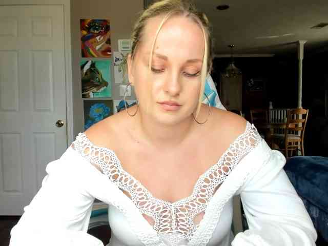 Adellebunny webcam