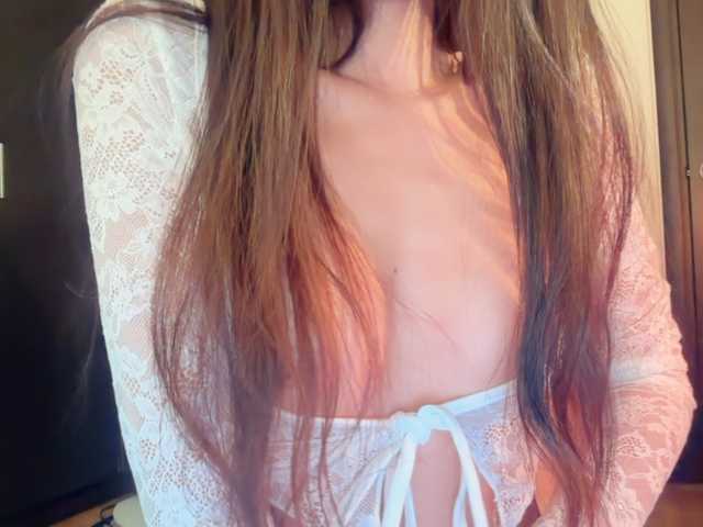 Luna-luna live webcam show