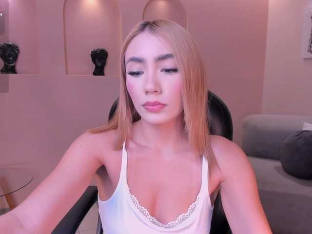 AlessiaMilano's BongaCams show and profile