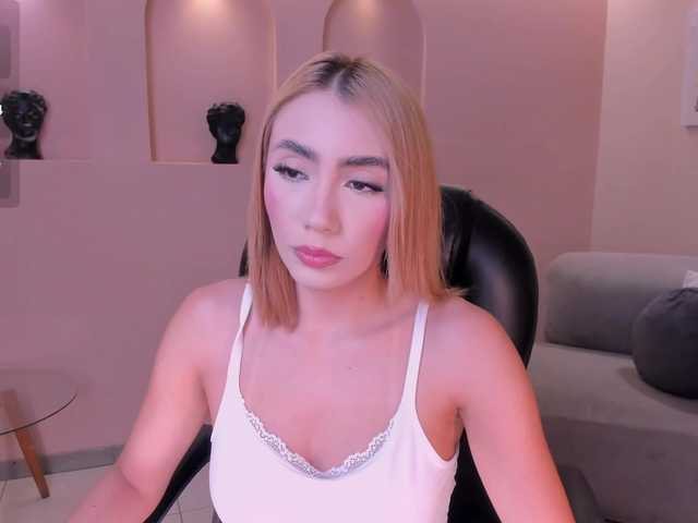 AlessiaMilano's BongaCams show and profile