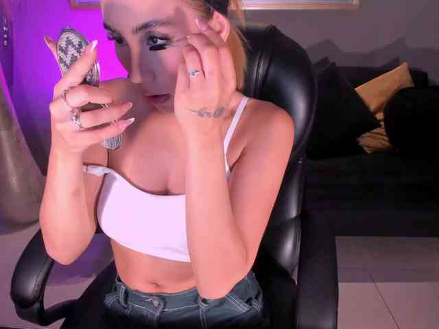 AlessiaMilano webcam