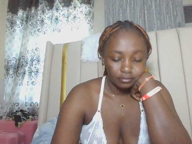 enchantra live cam on BongaCams