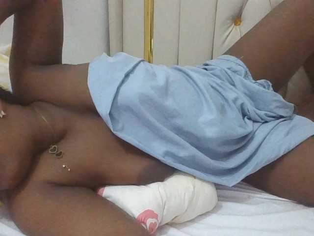 enchantra live cam on BongaCams