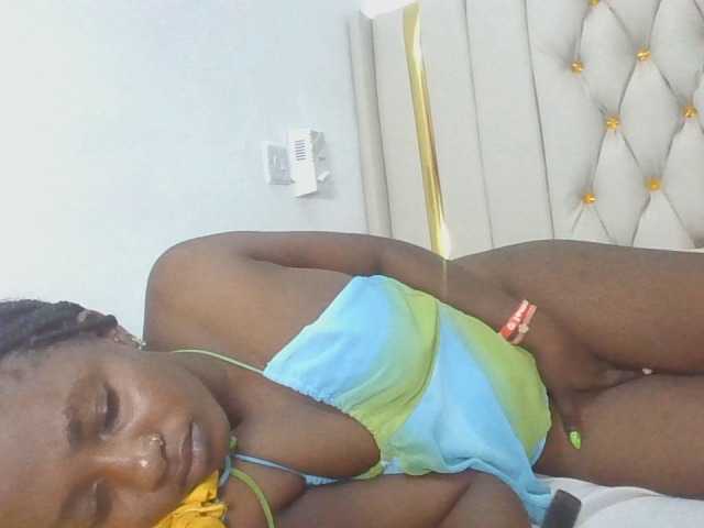 enchantra live cam on BongaCams