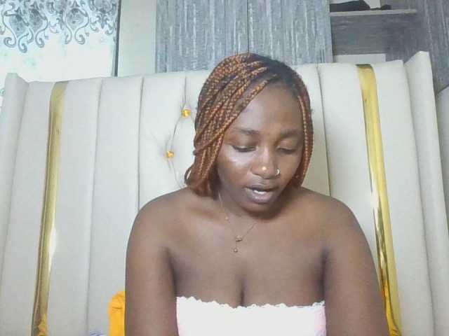 enchantra live cam on BongaCams