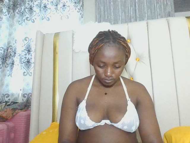 enchantra live cam on BongaCams