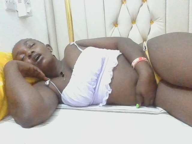 enchantra — live female cam