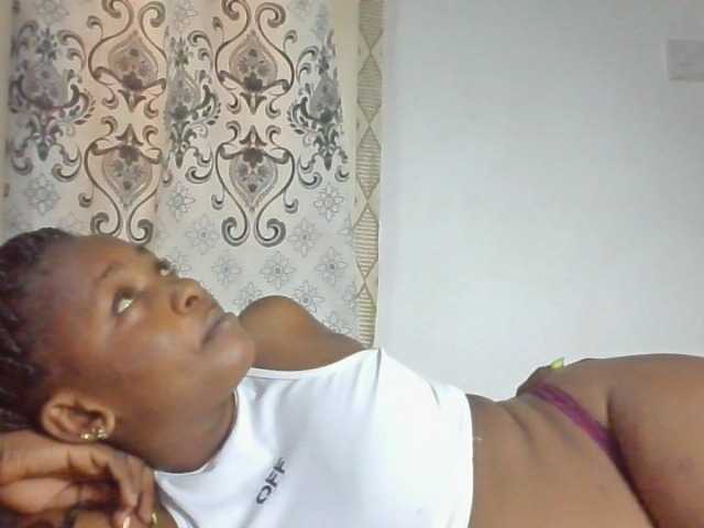 enchantra live cam on BongaCams