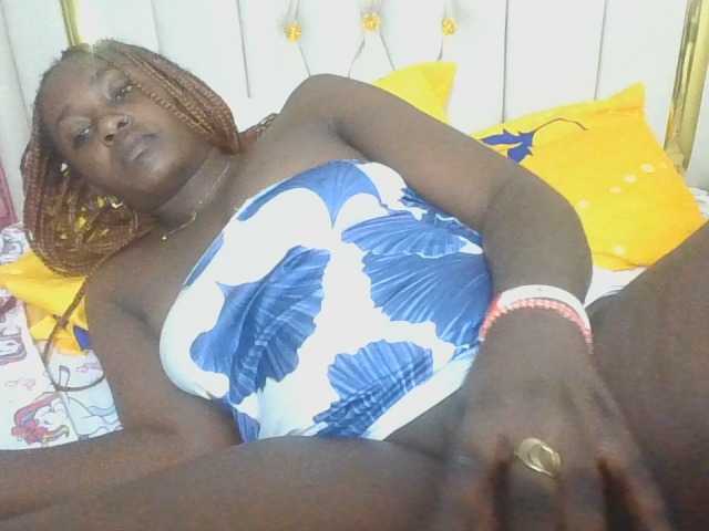 enchantra live cam on BongaCams