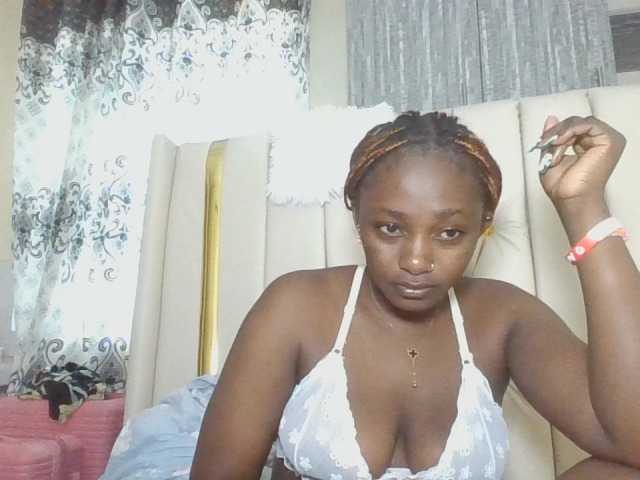 enchantra live cam on BongaCams