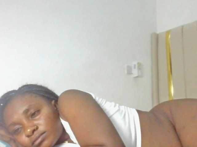 enchantra live cam on BongaCams