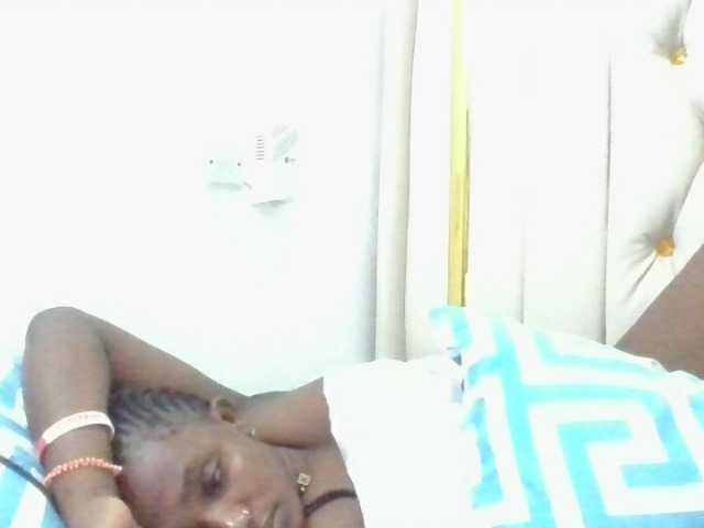 enchantra live cam on BongaCams