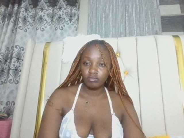 enchantra live cam on BongaCams