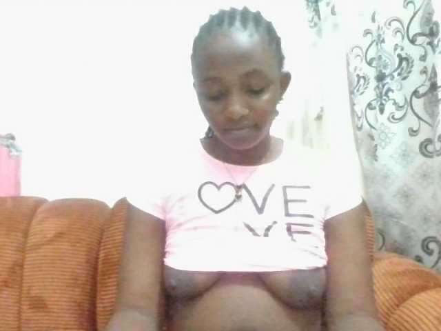 enchantra webcam bongacams model stream image
