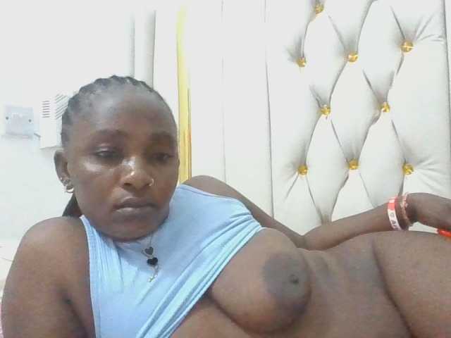 enchantra live cam on BongaCams