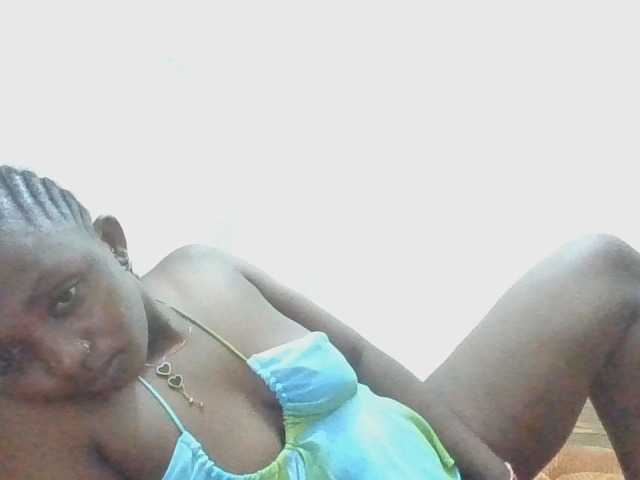 enchantra live cam on BongaCams