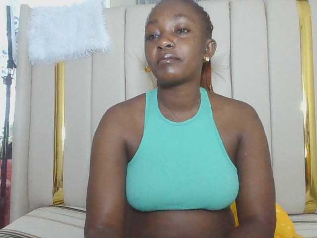 enchantra live cam on BongaCams