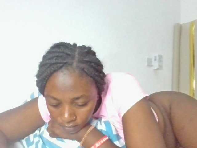 enchantra live cam on BongaCams