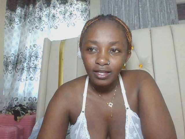 enchantra live cam on BongaCams