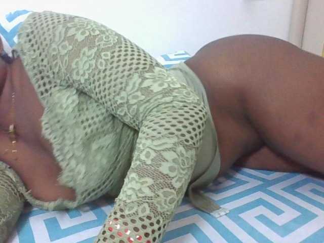enchantra live cam on BongaCams