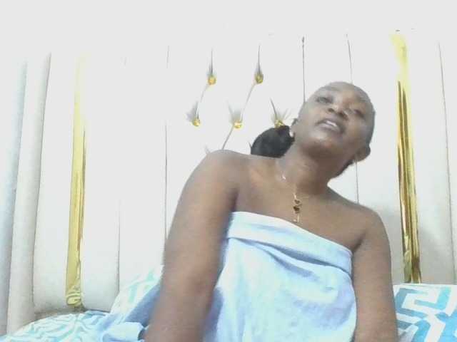 enchantra live cam on BongaCams