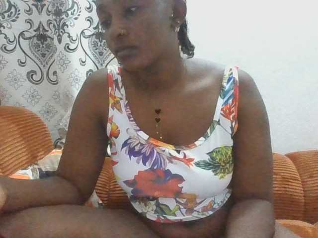 enchantra live cam on BongaCams
