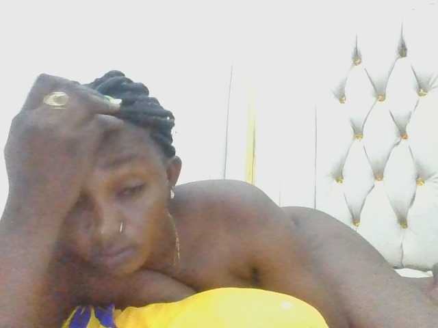 enchantra live cam on BongaCams