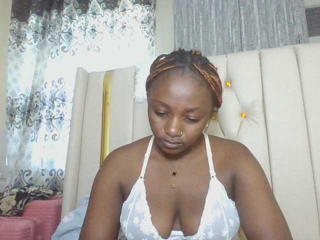enchantra live cam on BongaCams