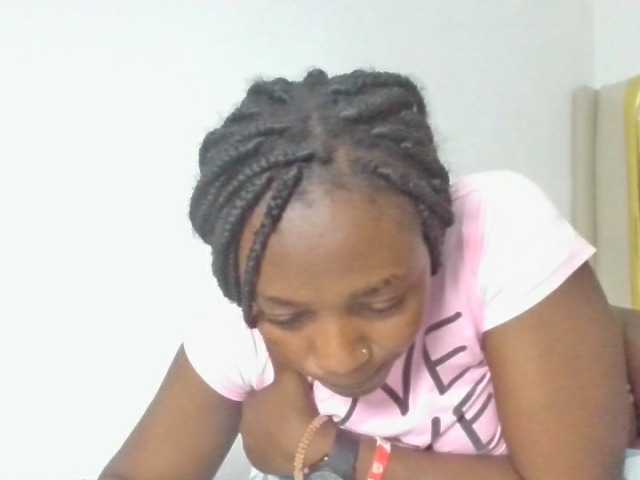enchantra live cam on BongaCams