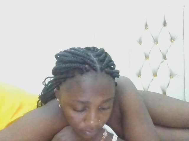 enchantra live cam on BongaCams