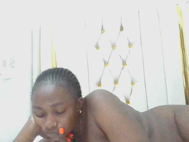 enchantra live cam on BongaCams