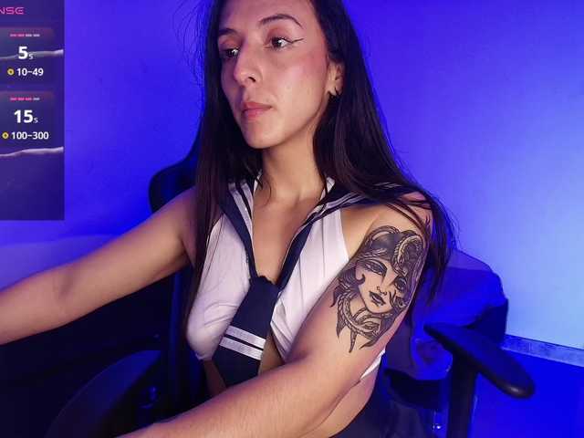 NicolWhitee live cam on BongaCams