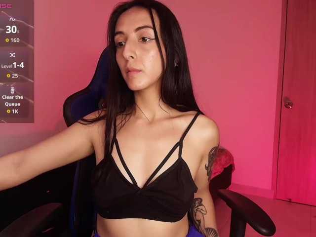 NicolWhitee