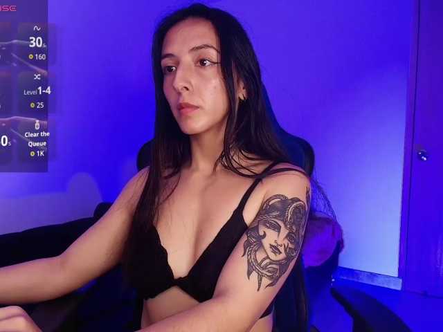 NicolWhitee